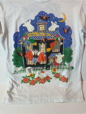 VINTAGE EMBOSSED HAUNTED HOUSE DRACULA HALLOWEEN (1980S) Spumoni
